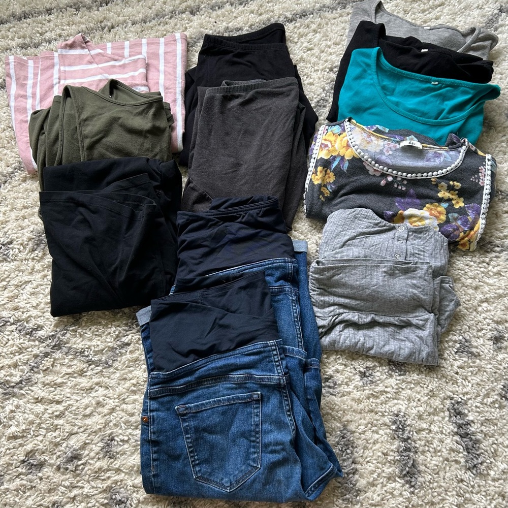 Assorted Clothing Bundle
